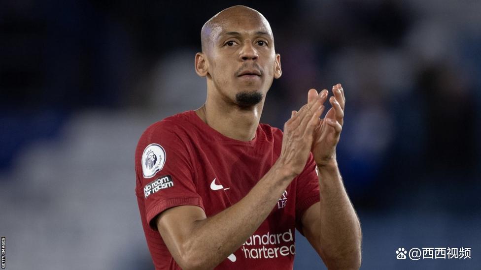 利物浦法比尼奥穿几号